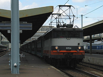 La BB 9704 à Paris Gare de Lyon (03/10/2003)