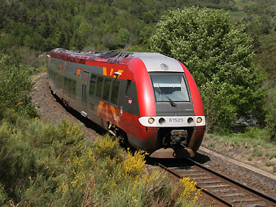 Le B 81525/26 Languedoc Roussillon à Bouchâtel (20/05/2009)