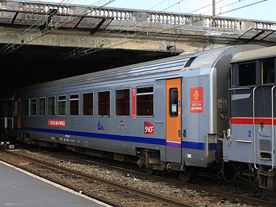 VTU A5B4tuh Midi-Pyrnes 39-77 120-4, portes Safran (Limoges, 25/09/2011)